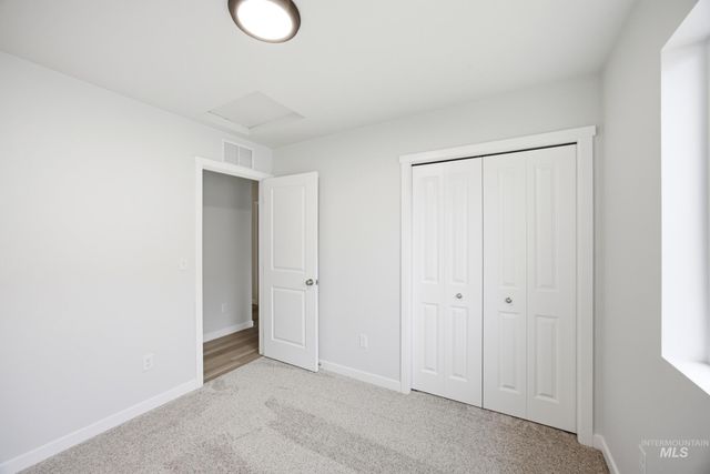 92 N Tideberry Ave, Kuna, ID 83634