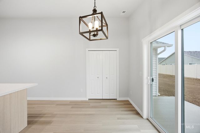 92 N Tideberry Ave, Kuna, ID 83634