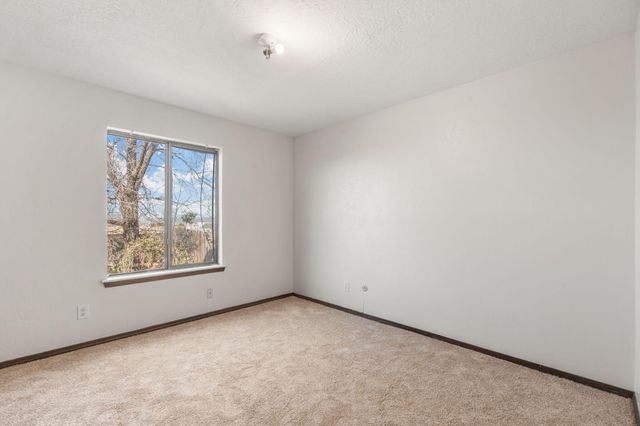 2905 PALO VERDE Drive NE, Albuquerque, NM 87112