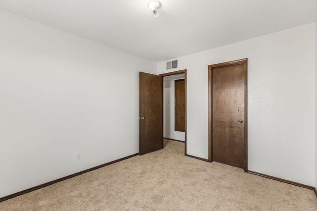 2905 PALO VERDE Drive NE, Albuquerque, NM 87112