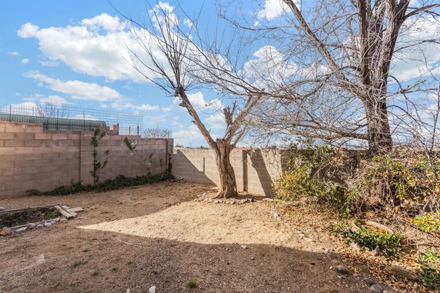 2905 PALO VERDE Drive NE, Albuquerque, NM 87112