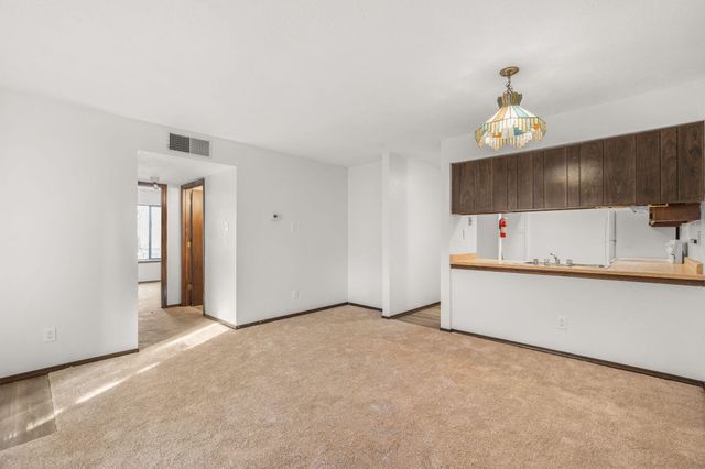 2905 PALO VERDE Drive NE, Albuquerque, NM 87112