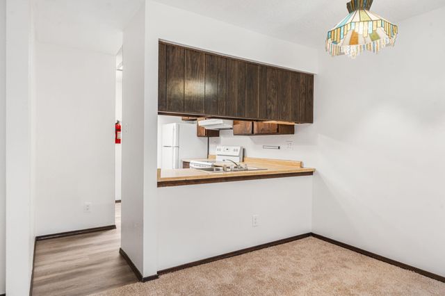 2905 PALO VERDE Drive NE, Albuquerque, NM 87112