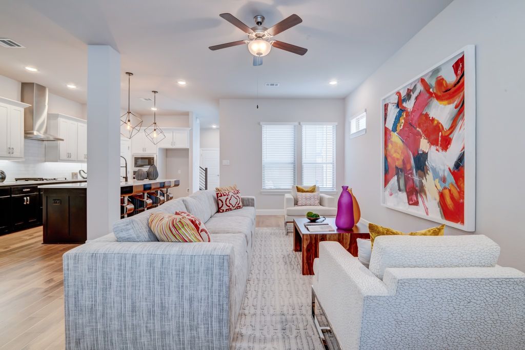 672 Aspen Valley Lane, Dallas, TX 75208