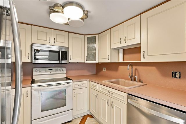 1614 Shenandoah Court, South Whitehall Twp, PA 18104