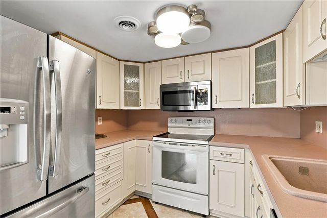 1614 Shenandoah Court, South Whitehall Twp, PA 18104