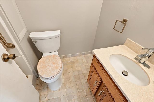 1614 Shenandoah Court, South Whitehall Twp, PA 18104
