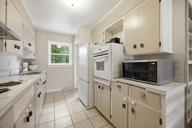 1232 15th Street N, Moorhead, MN 56560