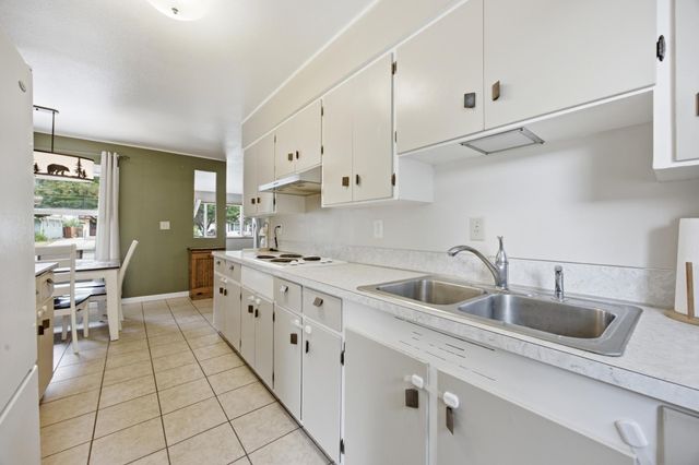 1232 15th Street N, Moorhead, MN 56560