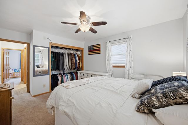 1232 15th Street N, Moorhead, MN 56560