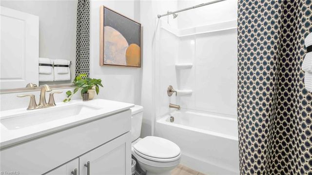 134 Briarwood Lane, Bermuda Run, NC 27009