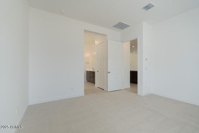 40129 N Alameda Drive, San Tan Valley, AZ 85140