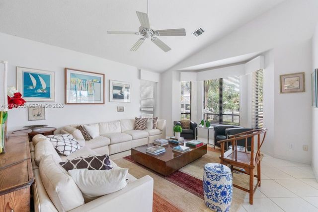 10411 SE Terrapin Place 203, Jupiter, FL 33469