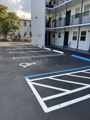 1130 NW 62nd St 13, Miami, FL 33150