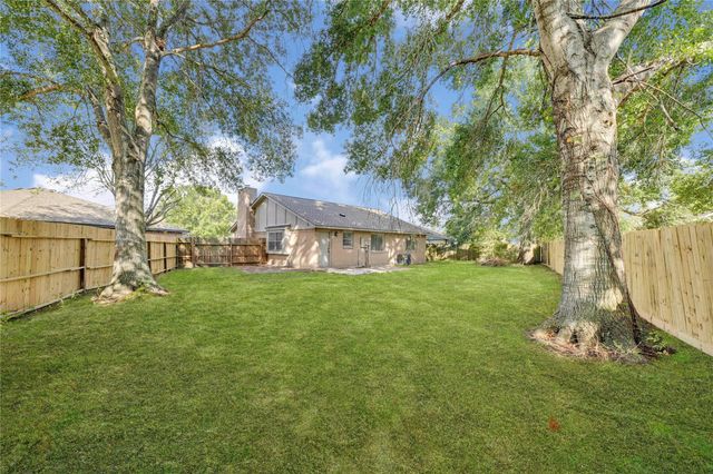 15615 Raven Trail, Houston, TX 77489