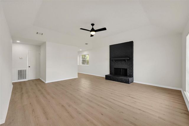 15615 Raven Trail, Houston, TX 77489