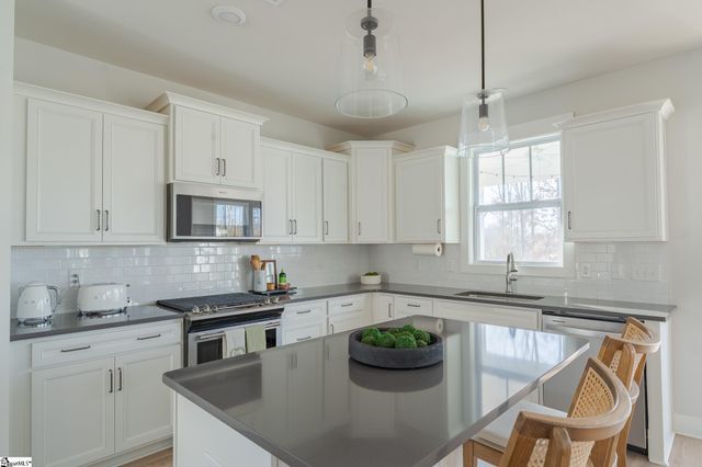 473 Fenwick Drive, Woodruff, SC 29388