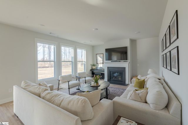 473 Fenwick Drive, Woodruff, SC 29388