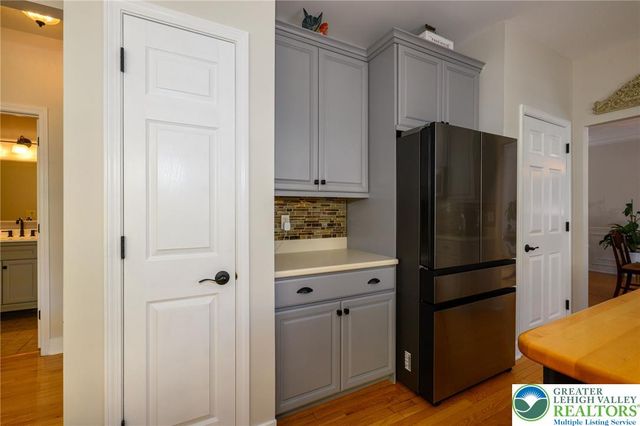 5331 Greenbriar Drive, Hanover Twp, PA 18017