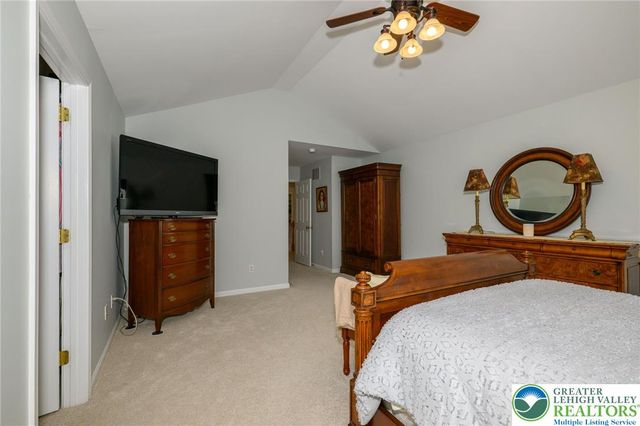 5331 Greenbriar Drive, Hanover Twp, PA 18017