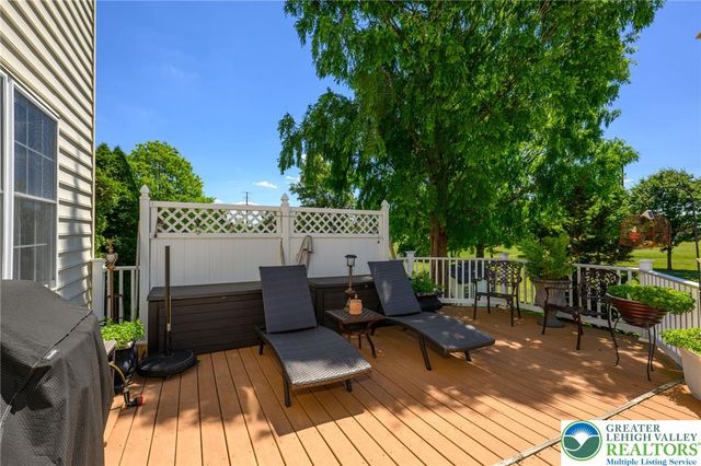 5331 Greenbriar Drive, Hanover Twp, PA 18017
