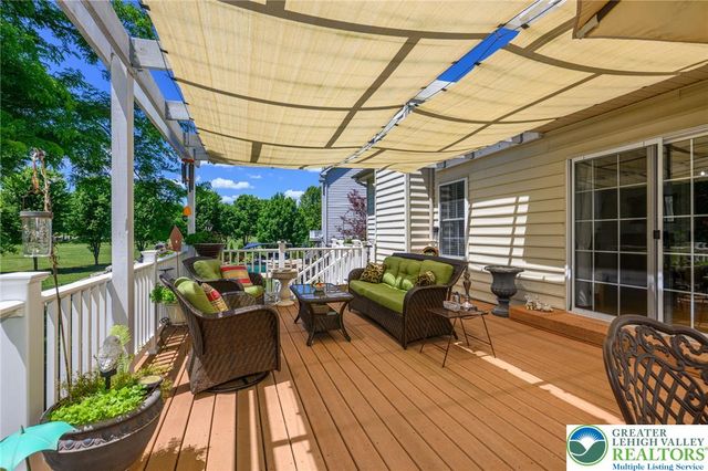 5331 Greenbriar Drive, Hanover Twp, PA 18017