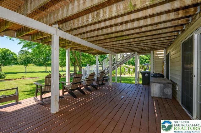 5331 Greenbriar Drive, Hanover Twp, PA 18017