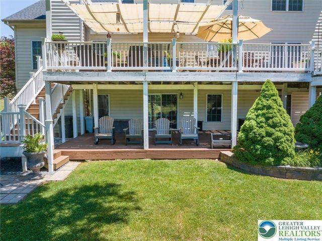 5331 Greenbriar Drive, Hanover Twp, PA 18017