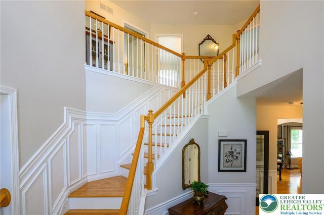 5331 Greenbriar Drive, Hanover Twp, PA 18017