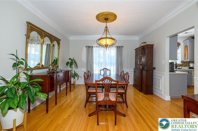 5331 Greenbriar Drive, Hanover Twp, PA 18017