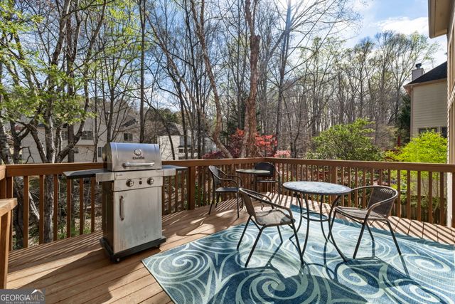 580 Golden Meadows Lane, Suwanee, GA 30024