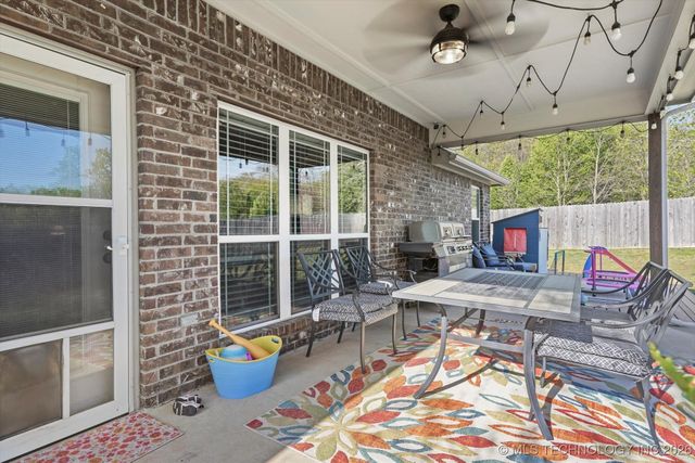 26365 E 115th Place S, Coweta, OK 74429