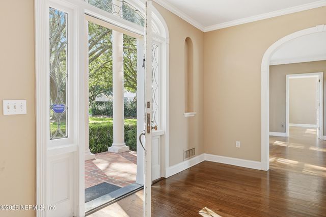 959 MAPLE Lane, Jacksonville, FL 32207