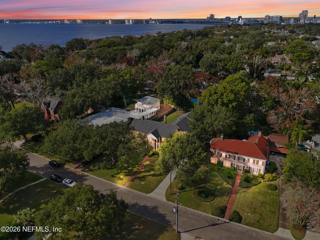 959 MAPLE Lane, Jacksonville, FL 32207
