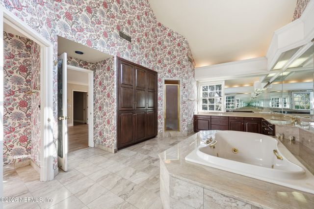 959 MAPLE Lane, Jacksonville, FL 32207