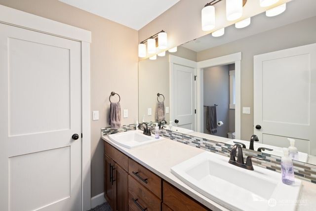 13525 409th Avenue SE, North Bend, WA 98045