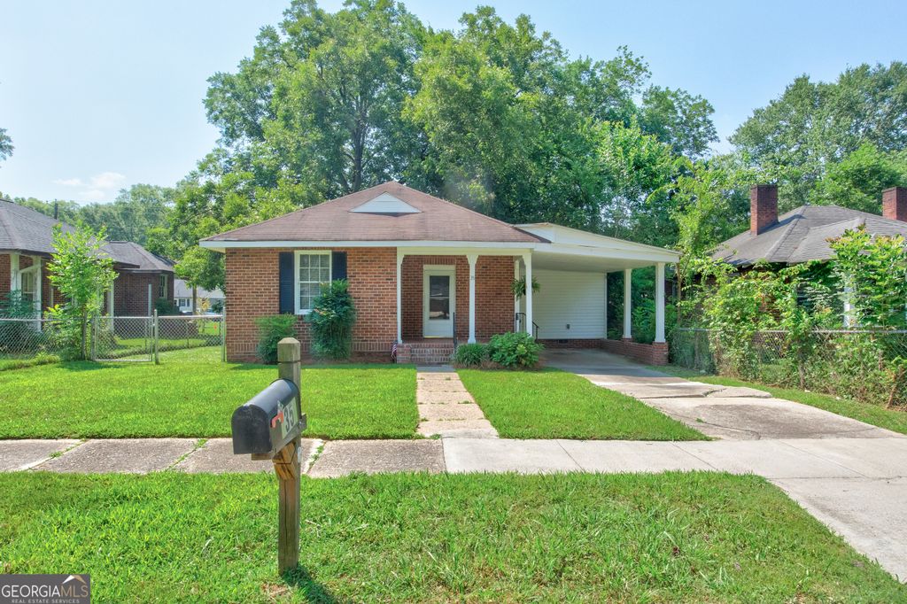 35 Elmwood Street NE, Rome, GA 30161