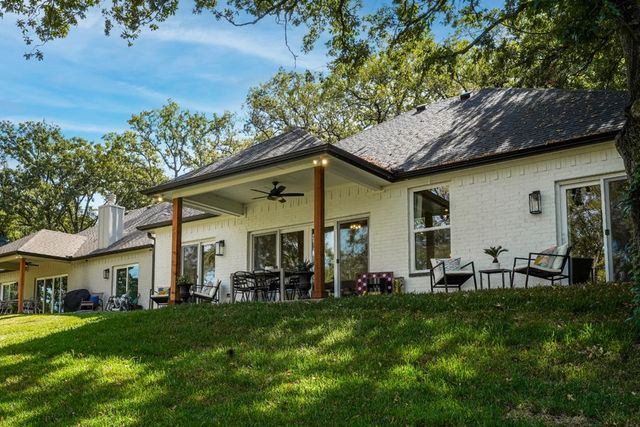 219 Ben Lacy Drive, Gun Barrel City, TX 75156
