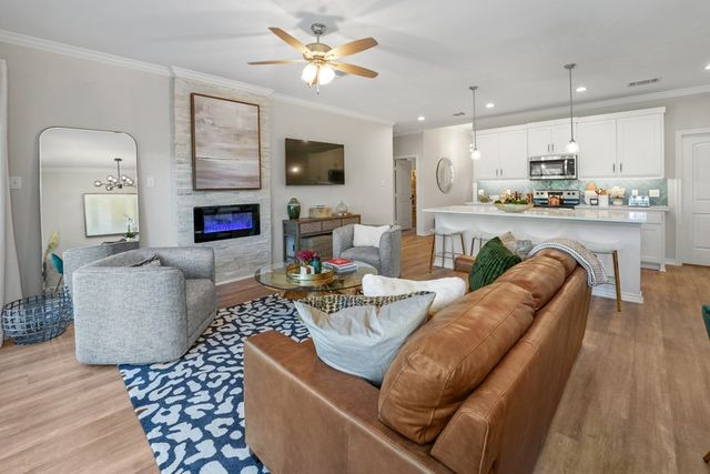 219 Ben Lacy Drive, Gun Barrel City, TX 75156