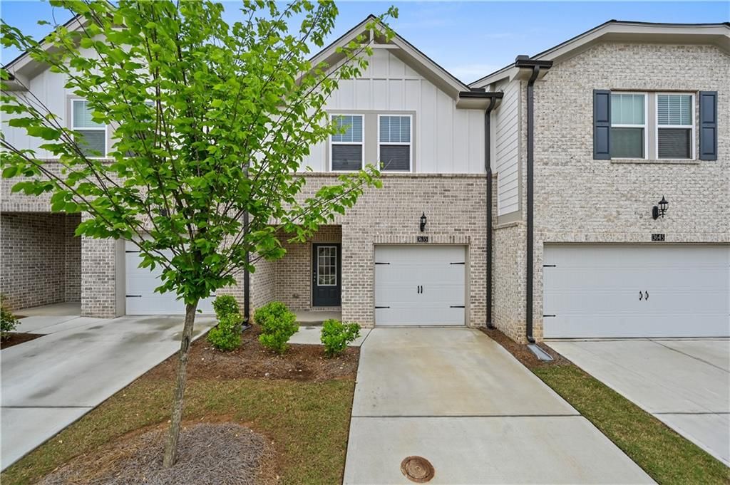 3635 Shore Wood Avenue, Lawrenceville, GA 30044