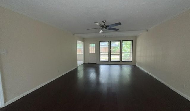 5719 Green Timbers Drive, Humble, TX 77346