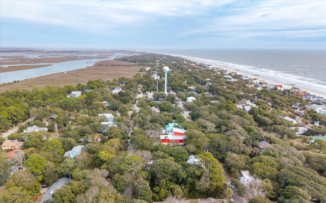 406 E Erie Avenue, Folly Beach, SC 29439