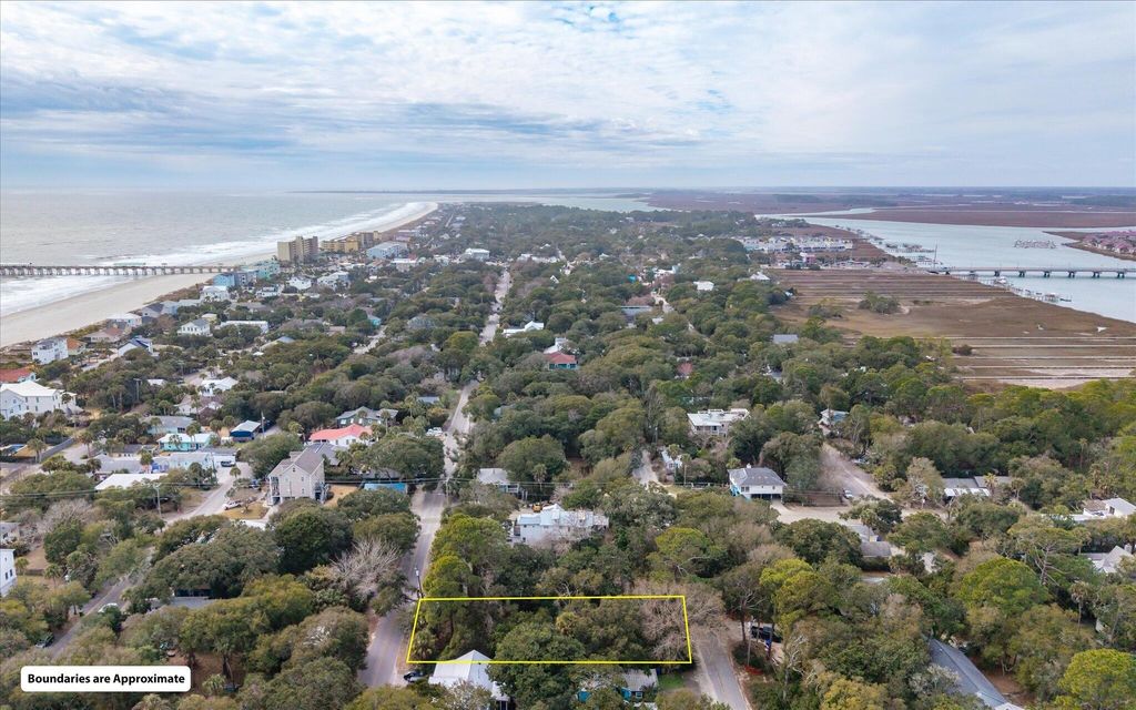 Image 14 of property listing at 406 E Erie Avenue, Folly Beach, SC 29439