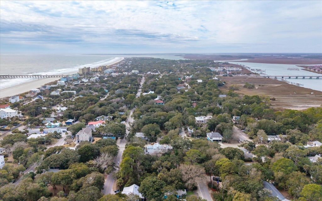 Image 15 of property listing at 406 E Erie Avenue, Folly Beach, SC 29439