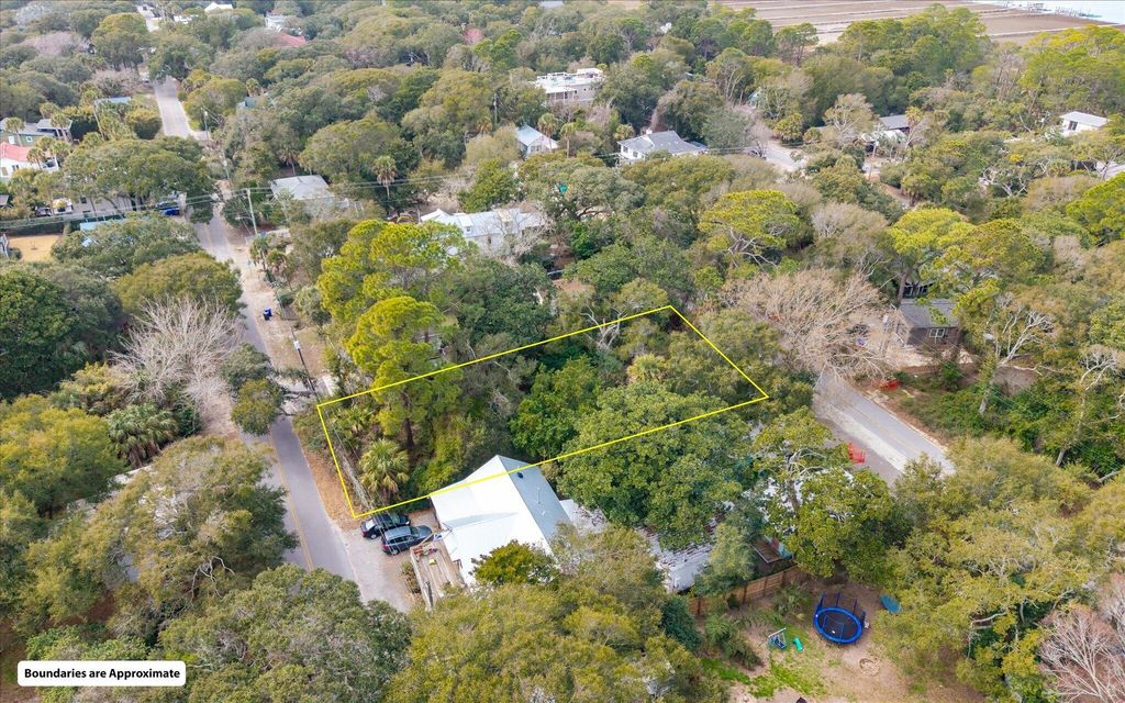 Image 16 of property listing at 406 E Erie Avenue, Folly Beach, SC 29439