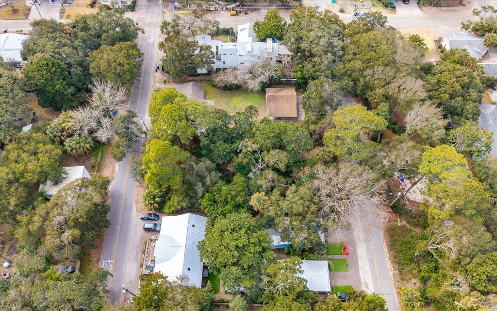 Image 19 of property listing at 406 E Erie Avenue, Folly Beach, SC 29439