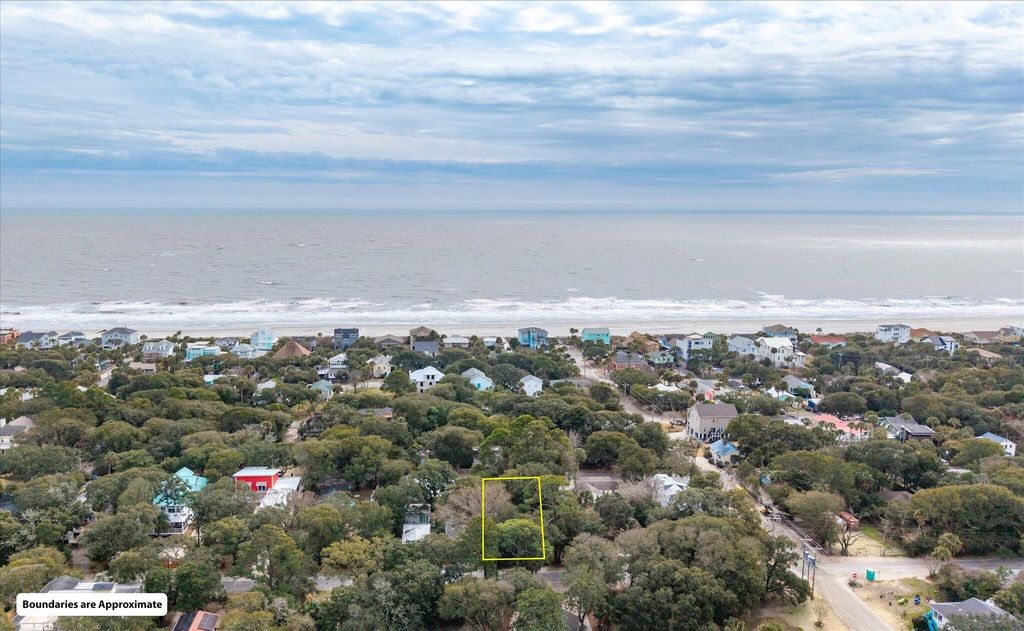Image 3 of property listing at 406 E Erie Avenue, Folly Beach, SC 29439
