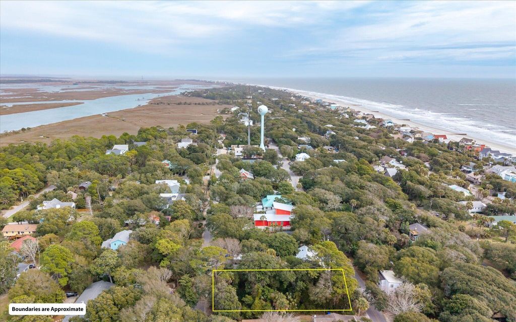 Image 8 of property listing at 406 E Erie Avenue, Folly Beach, SC 29439
