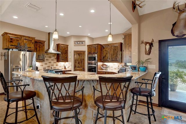 1494 County Road 433, Stockdale, TX 78160