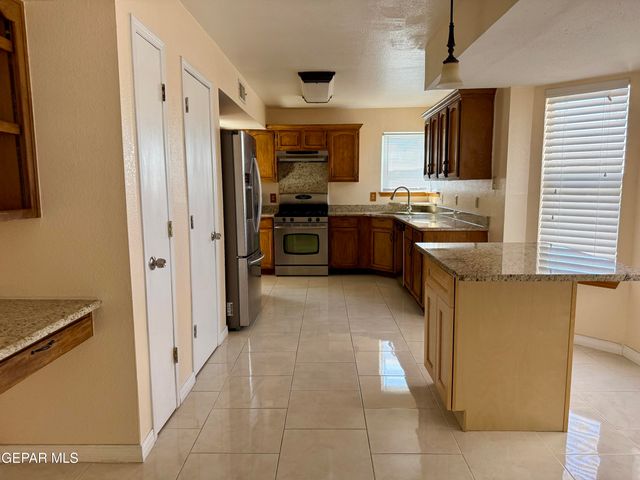 1301 TIERRA ROJA Street, El Paso, TX 79912